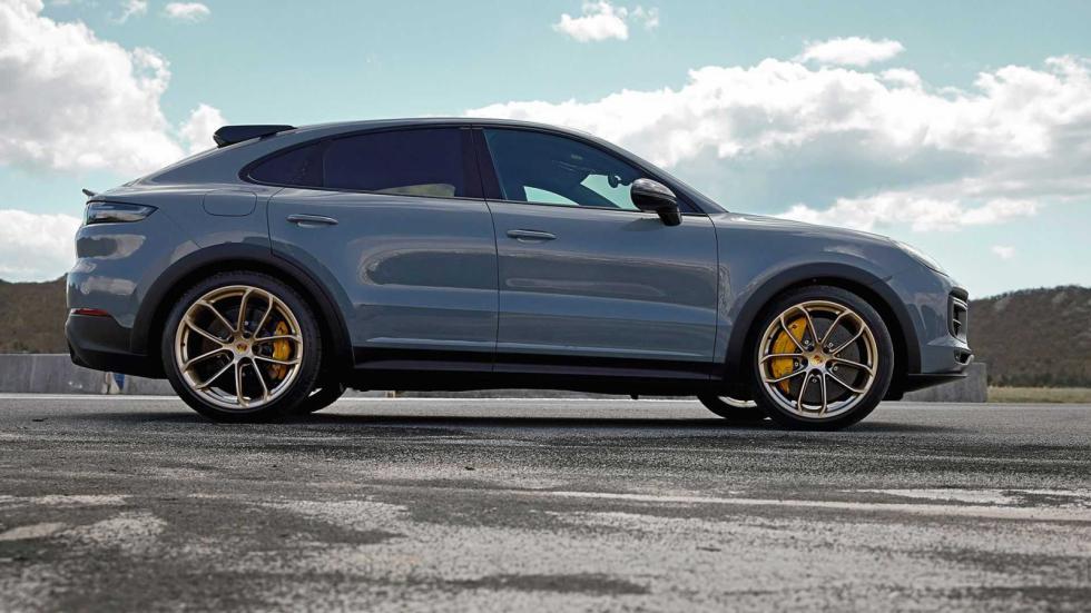 Νέα Porsche Cayenne Turbo GT